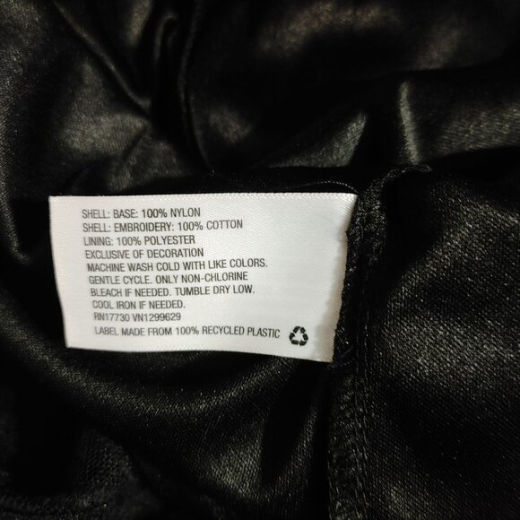 Black Lace Cold Shoulder Dress With Geometric Pattern - Picture 7 of 13